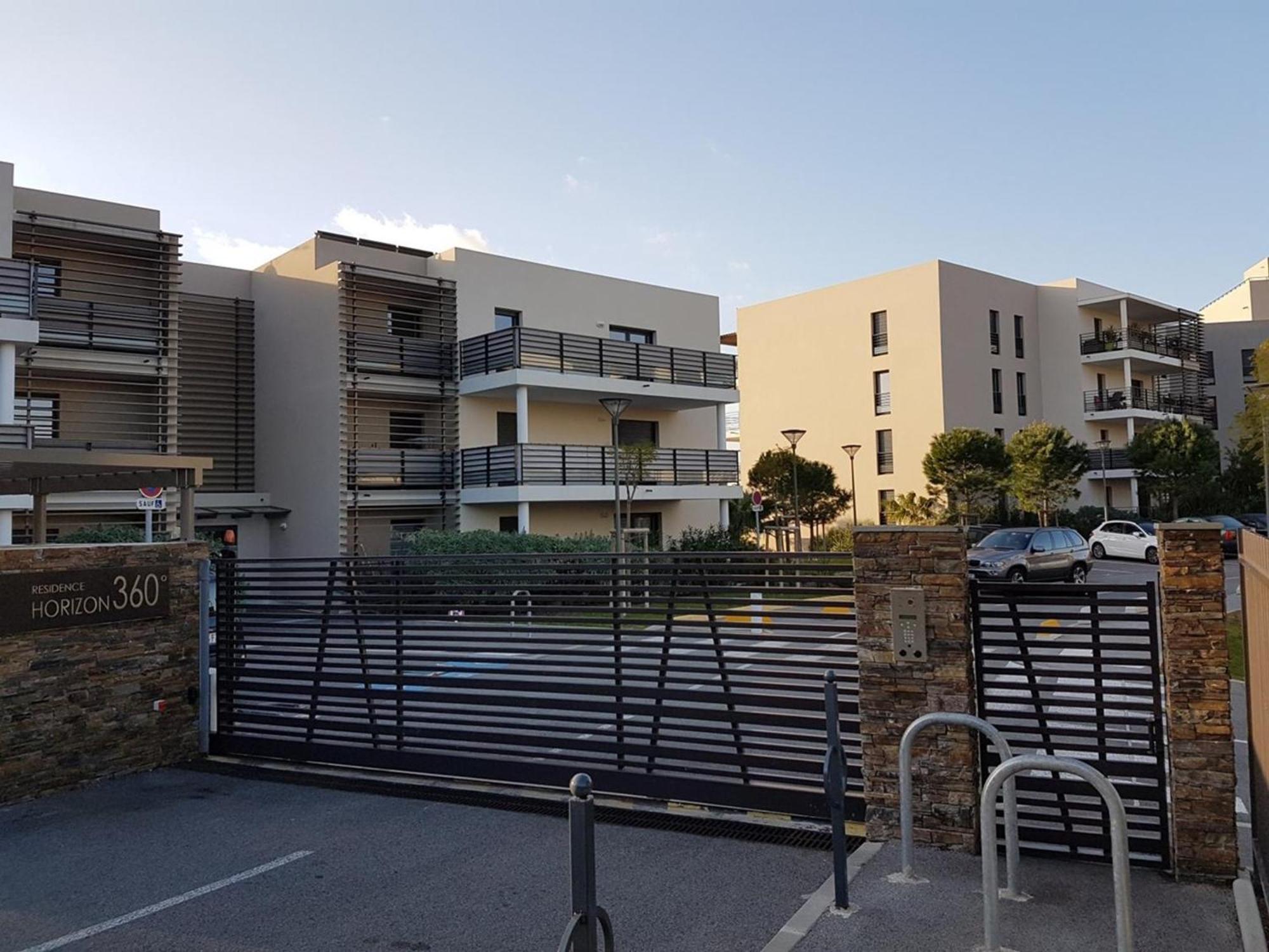 Appt Confort 3 Pieces Avec Terrasse Et Piscine A Saint-Raphael - Fr-1-226A-124 Εξωτερικό φωτογραφία